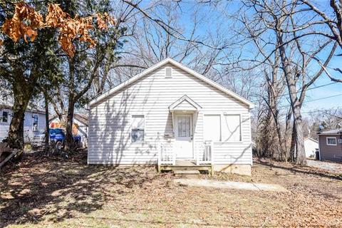 901 School St, Cuba, MO 65453 photo 1