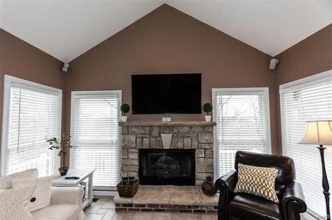17102 Hidden Valley Forest Dr, Eureka, MO 63025 photo 17