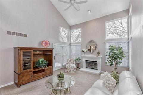 633 Highview Circle Dr, Ballwin, MO 63021 photo 8