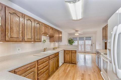 633 Highview Circle Dr, Ballwin, MO 63021 photo 14
