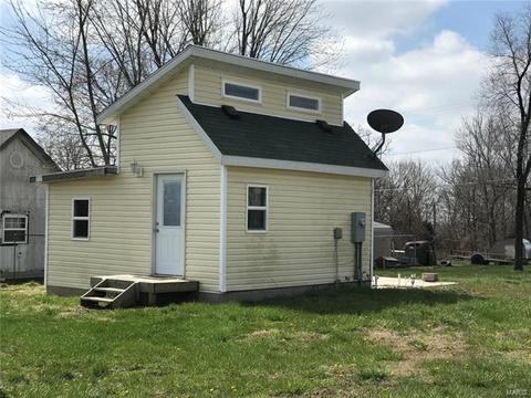 207 E Main, Richland, MO 65556 photo 1