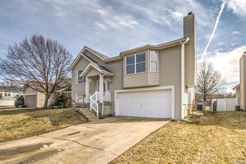 2426 Sansonnet Ln, O'fallon, MO 63368 photo 2