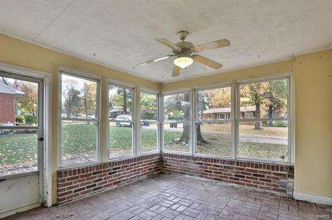 25 Cloverleaf Ln, Manchester, MO 63011 photo 9