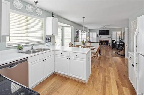 2440 Hickory Manor Dr, Wildwood, MO 63011 photo 11