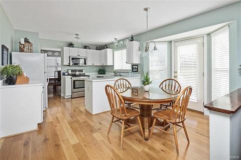 2440 Hickory Manor Dr, Wildwood, MO 63011 photo 9