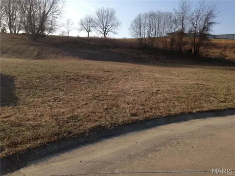 1533 Birchwood Ct, Cape Girardeau, MO 63701