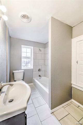 3742 Avondale Ave, Saint Louis, MO 63121 photo 24