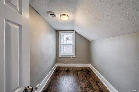 3742 Avondale Ave, Saint Louis, MO 63121 photo 23