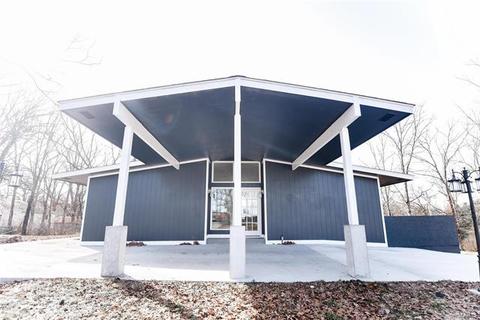 604 Oak St, Cuba, MO 65453 photo 1