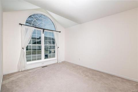 247 Jacob Ln, Ballwin, MO 63021 photo 13