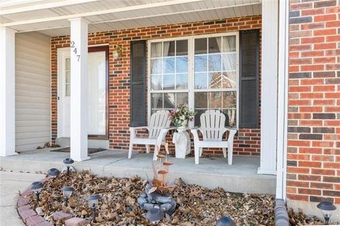 247 Jacob Ln, Ballwin, MO 63021 photo 9