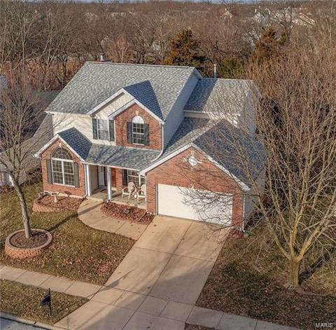 247 Jacob Ln, Ballwin, MO 63021 photo 2