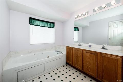 137 Grey Wolf Dr, O'fallon, MO 63366 photo 10