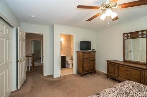 429 Oaktree Crossing Ct, Ballwin, MO 63021 photo 13