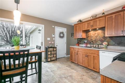 526 Oak Bridge Dr, Ballwin, MO 63021 photo 8
