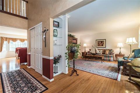 16223 Forest Meadows Dr, Chesterfield, MO 63005 photo 3