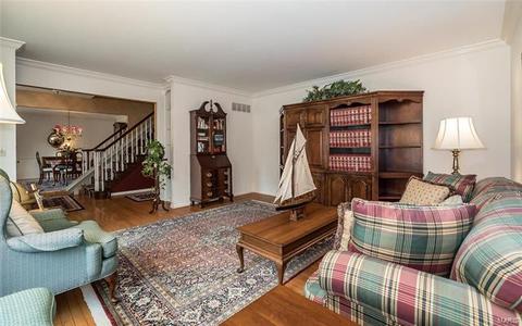 16223 Forest Meadows Dr, Chesterfield, MO 63005 photo 4