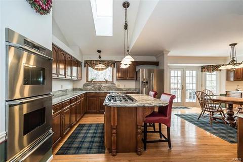 16223 Forest Meadows Dr, Chesterfield, MO 63005 photo 11