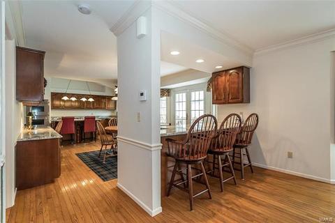 16223 Forest Meadows Dr, Chesterfield, MO 63005 photo 9