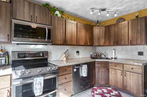 2703 Danforth Dr, Saint Louis, MO 63129 photo 44
