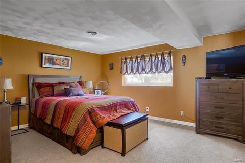 2703 Danforth Dr, Saint Louis, MO 63129 photo 18