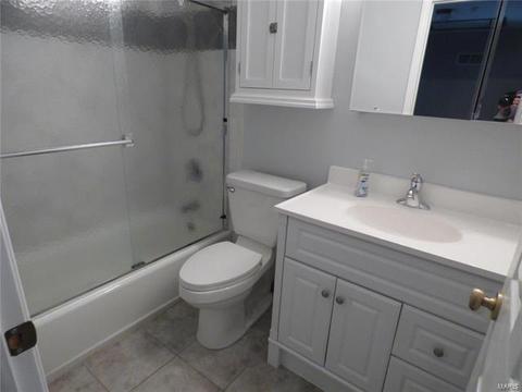 601 Rustic Valley Dr, Ballwin, MO 63021 photo 11