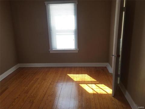 2119 N 5th, Saint Charles, MO 63301 photo 9