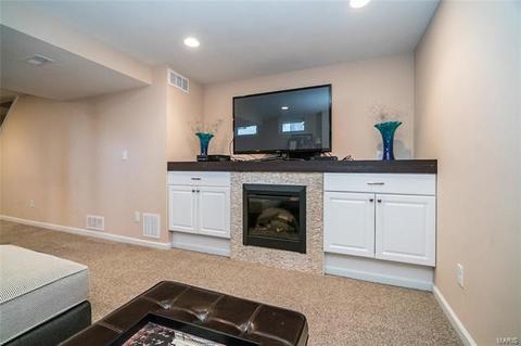1112 Gateford Ridge Ct, Ballwin, MO 63021 photo 25