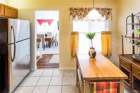 1806 Ridgeview Circle Dr, Ballwin, MO 63021 photo 6