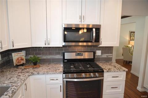 2748 Barrett Station Rd, Ballwin, MO 63021 photo 9