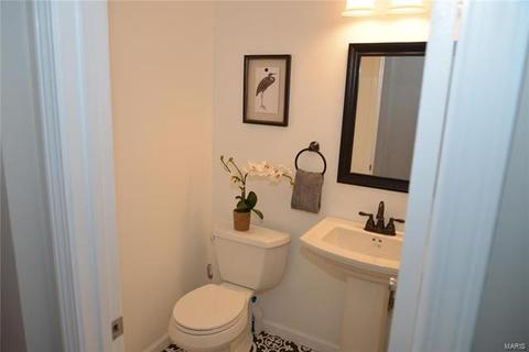 2748 Barrett Station Rd, Ballwin, MO 63021 photo 15