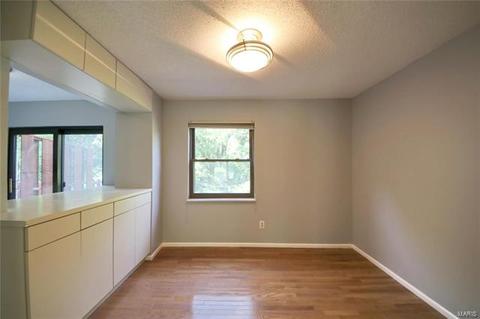 2347 Hidden Meadow Ln, Ballwin, MO 63021 photo 10