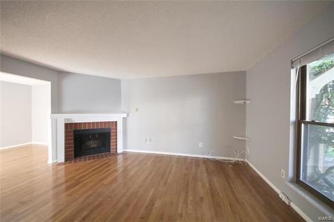 2347 Hidden Meadow Ln, Ballwin, MO 63021 photo 5