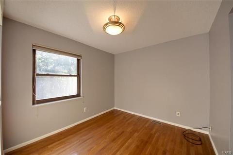 2347 Hidden Meadow Ln, Ballwin, MO 63021 photo 13