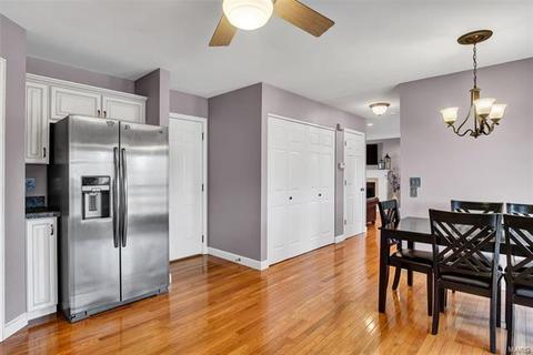1043 Johanna Dr, Ballwin, MO 63021 photo 10