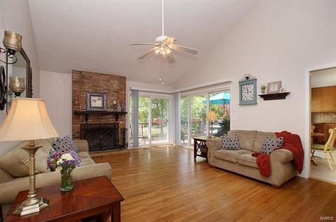 753 Memoir Ln, Manchester, MO 63021 photo 2