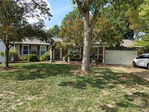 511 Stephanie Ln, Manchester, MO 63011 photo 2