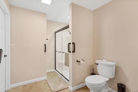 17202 Hilltop Rdg, Eureka, MO 63025 photo 32