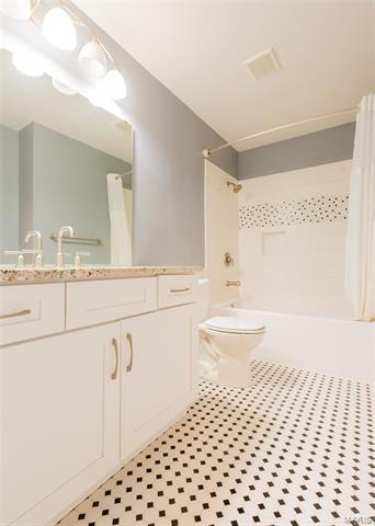 807 Palm Bay Dr, Ellisville, MO 63021 photo 17