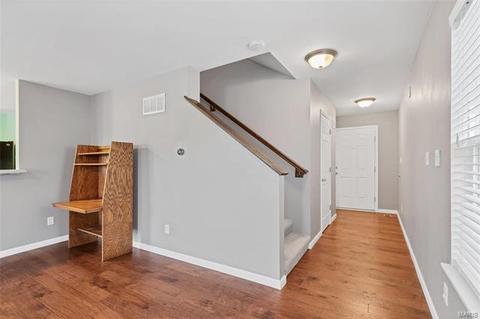 209 Springbeach Dr, O'fallon, MO 63368 photo 5