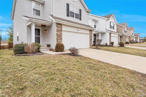 209 Springbeach Dr, O'fallon, MO 63368 photo 2