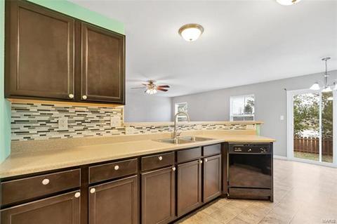209 Springbeach Dr, O'fallon, MO 63368 photo 12