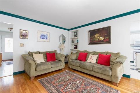 917 Dutch Mill Dr, Ballwin, MO 63011 photo 8