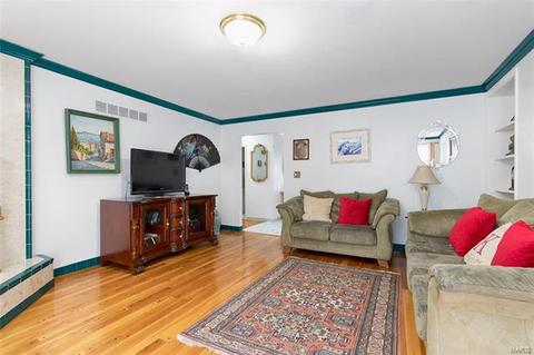 917 Dutch Mill Dr, Ballwin, MO 63011 photo 7