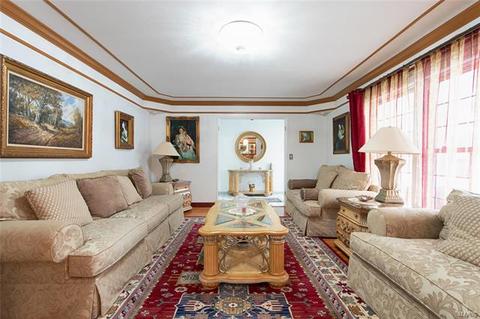 917 Dutch Mill Dr, Ballwin, MO 63011 photo 4