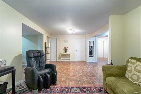 917 Dutch Mill Dr, Ballwin, MO 63011 photo 26
