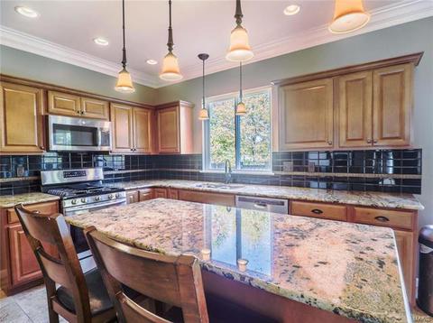 235 Windy Acres Estates Dr, Ballwin, MO 63021 photo 9