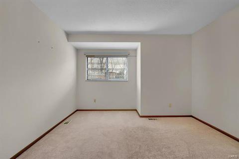 630 Walnut Ridge Dr, Ballwin, MO 63021 photo 18