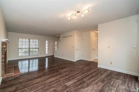 838 Ginger Wood Ct, Ballwin, MO 63021 photo 3