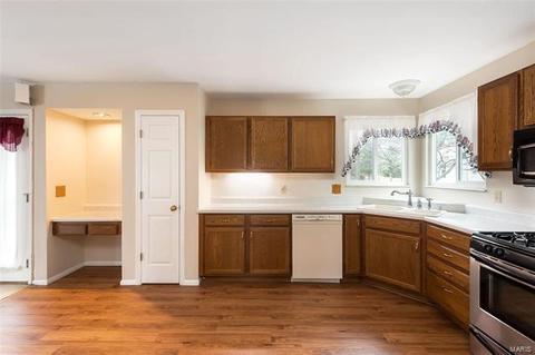 7121 Oak Stream Dr, O'fallon, MO 63368 photo 8